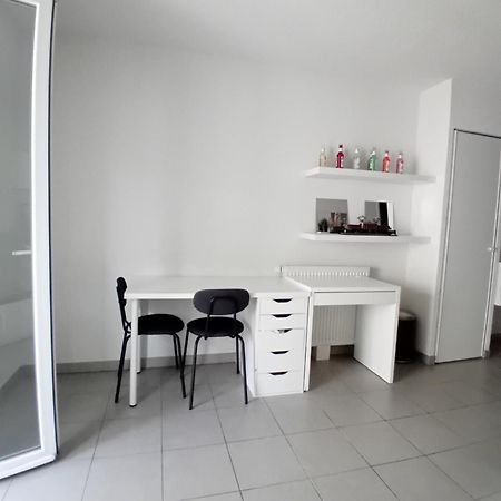 Studio Cosy Avec Terrasse Montpellier Bagian luar foto